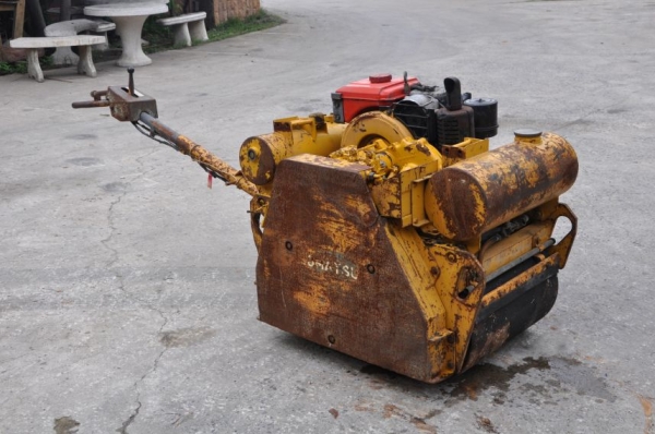 ขายรถบดดิน BOMAGสวยเดิมจากญ๊่ปุ่น 59,000 เท่านั้น