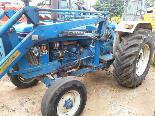 ขายรถตัก Ford 6610