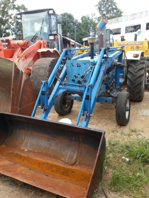 ขายรถตัก Ford 6610