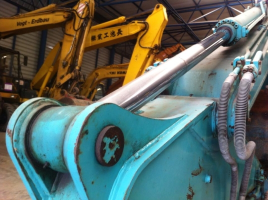 ขาย KOBELCO SK200-6E