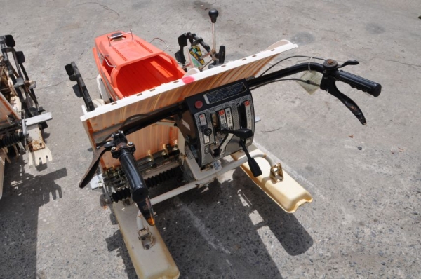 ขายรถดำนาราคาถูก KUBOTA NS250 (2แถว) สภาพสวยเดิมจากญี่ปุ่นยังไม่เคยใช้ในไทย 19,000เท่านั้น!!