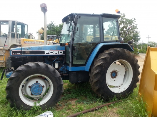 ขายรถไถ Ford 7740