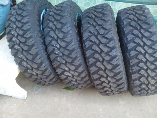ขายยางMud  265/75/16 ปี 14 มี ชุดเดียว