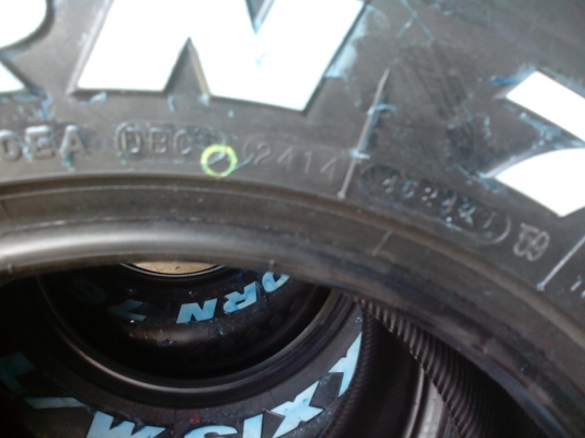 ขายยางMud  265/75/16 ปี 14 มี ชุดเดียว