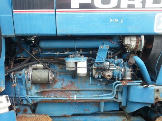 ขายรถไถ Ford 8210