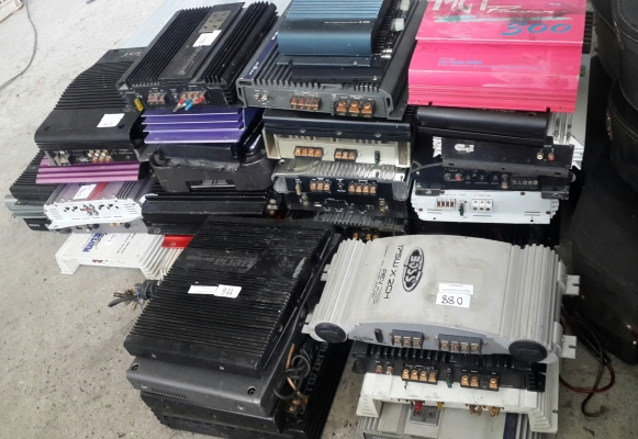 ขายแอมป์ขยายเสียงรถนต์มือสอง นำเข้าจากญี่ปุ่นค่ะ