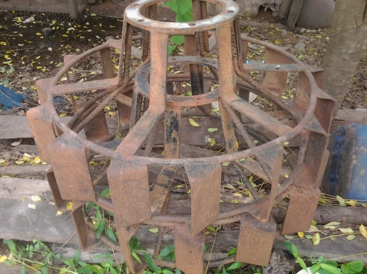 ขายกันจมติดกับรถไถ34แรง