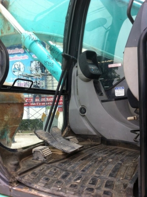 ขาย KOBELCO SK200-8 สภาพดีมาก