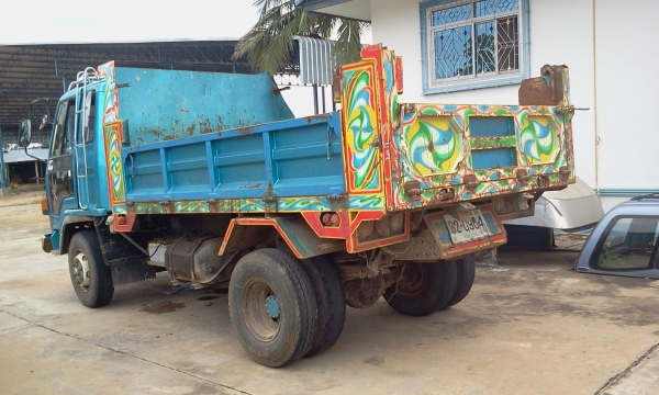 ขายรถ6ล้อดั้ม ISUZU ROCKY เครื่องยนต์175แรงม้า6BG1 ตามสภาพ