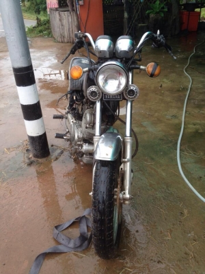 ขายหรือแลก  xv  750 ( ฟ้าลั่น ) ทะเบียนแท้ๆ