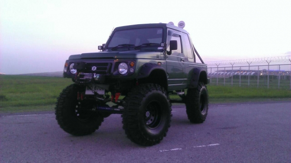 ขาย SUZUKI CARIBIAN แต่งสวย ยาง38 ปี2002