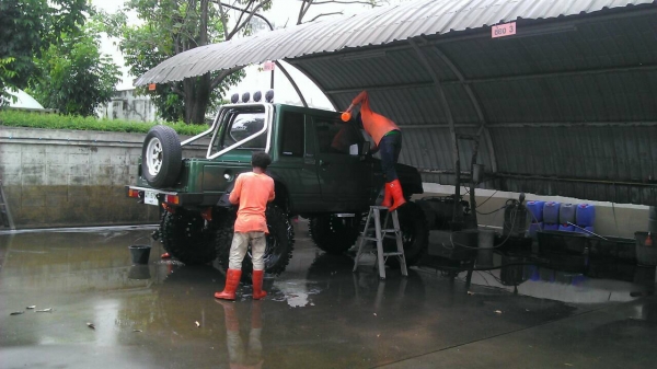 ขาย SUZUKI CARIBIAN แต่งสวย ยาง38 ปี2002