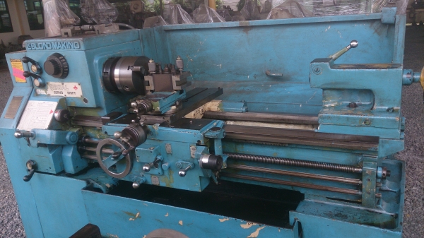 แท่นกลึง 4 ฟุต  พร้อมใช้งาน