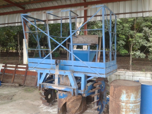 เครื่องปลูกอ้อยพร้อมใช้