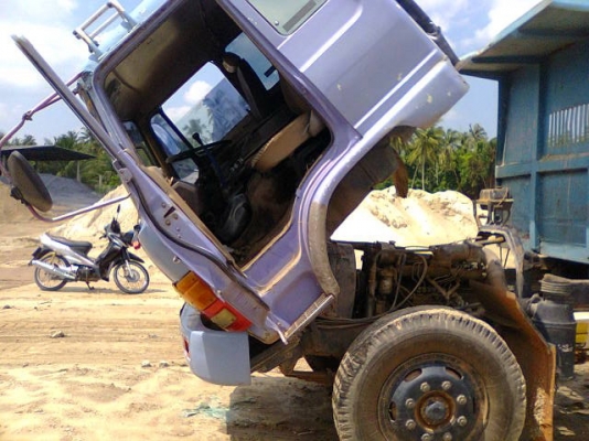 6ล้อดั้มHINO FF172-16081ยาง900-20 เครื่อง EH700 (168แรง)..ดั้มยาว 3.80 ม. เล่มพร้อม 6ล้อดั้มHINO FF172-16081ยาง900-20 เครื่อง EH700 (168แรง)..ดั้มยาว 3.80 ม. เล่มพร้อม