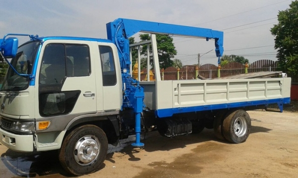 ลดราคาเหลือ 700000 บาท ขายรถบรรทุกฮีโน่หัวสิงห์ไฮเทค KL 340 เครื่อง HO 7D เครื่อง 195 แรงม้าแน่นๆมาก