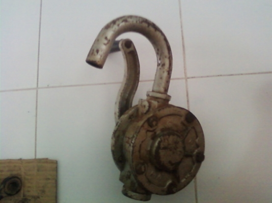 ขาย ตัวปั่นน้ำมันออกจากถัง สามารถแปลงใส่ท่อส้นยาวได้ตามใจชอบ เป็นปั้ม ราคา 350 บาท ไม่รวมค่าส่ง