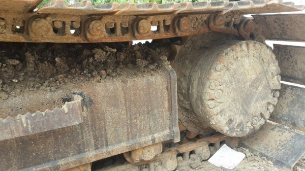 รถแบคโฮ CAT 320 V2 รถสวยเนี๊ยบ ใช้งานดี มีทะเบียนครบ ราคาต่อรองได้.