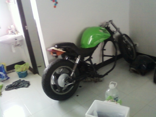 ขายไฟท้ายของhonda cbx 400cc  ราคา 550 บาท หรือเหมาทั้งคันนี้ แค่ 8500 บาท