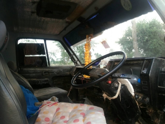 รถบรรทุก 6 ล้อกลาง