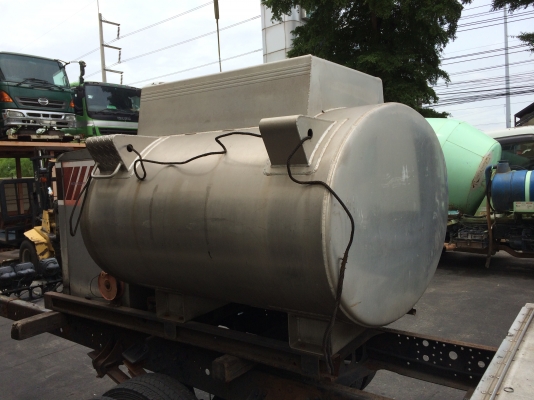 ขายถังน้ำมันสแตนเลส 1400 ลิตร นำเข้าจากญี่ปุ่น