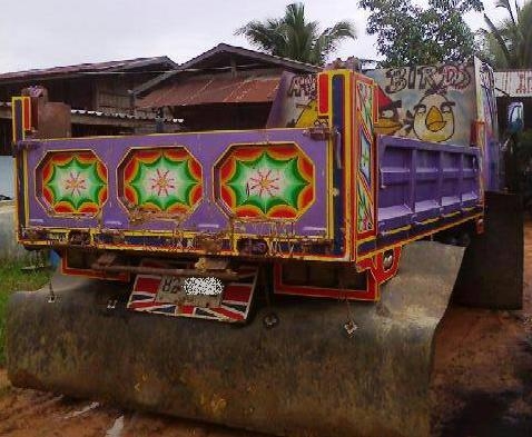 ***ขายแล้วครับขอบคุณ Truck2hand <<ถูกๆจัดให้ ร่วมสู้ด้วยกัน พี่น้องครับ !!>>ขาย6ล้อดั้มดิน5คิวราคาเบาๆ ISUZU ROCKY FRR 6HE1-195HP เครื่อง195 แรง เครื่องดี แรงดี สตาร์ทติดง่ายเกียร์ดีไม่หลุด ช่วงล่างFหน้า-หลัง คัสซีสวย เดิม ไม่ปะไม่ดาม กระบะดั้