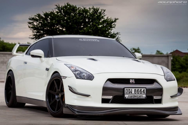 ขายด่วน Nissan GTR 3.8 ปี 2008 ของแต่งเป็นล้าน