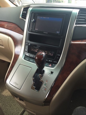 ขายด่วน TOYOTA VELLFIRE 2.4V ปี2008