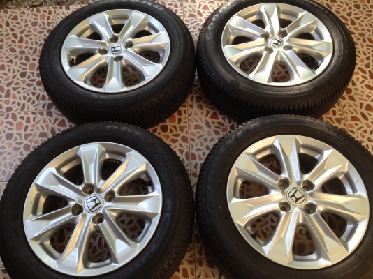 ขายล้อแม็กเดิม Honda jazz ขอบ 15 4รู100 พร้อมยาง 175 65 15