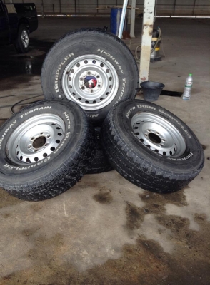 ล้อพร้อมยาง  ขอบ15/6รู กว้าง6.5 พร้อมยาง235/75R15 ยางNitto ปี08 ดอกหนาๆยางไม่กะด้าง