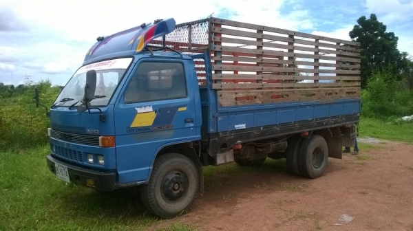 ขาย 6 ล้อ NPR59L คัสซีสวย เครื่อง 4BE1 110 แรงม้า พวงมาลัยพาวเวอร์ กระบะปูพื้นเหล็กเรียบร้อย ทะเบียนเต็มพร้อมโอน