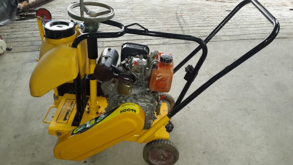 เครื่องตัดคอนกรีต