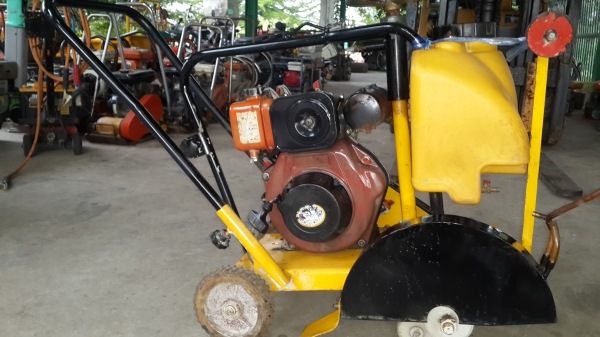 เครื่องตัดคอนกรีต