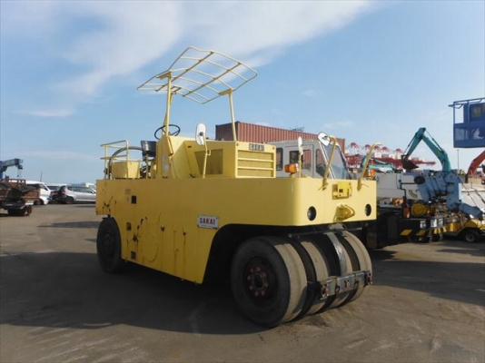 รถบดล้อยางญี่ปุ่น 9ล้อ SAKAI TS7409 1973y ยางดี เครื่องสวย ข้อโซ่ใหญ่ สต๊อคญี่ปุ่น ผู้ซื้อต้องนำเข้าเอง โอนเงินทั้งหมด