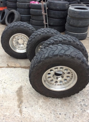 ขายล้อหยดน้ำขอบ16 พร้อม ยาง YOKO MUT 265-75-16 ถูกๆครับ ขายล้อหยดน้ำขอบ16 พร้อม ยาง YOKO MUT 265-75-16 ถูกๆครับ