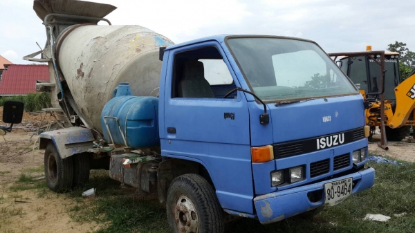 ขายรถโม้ปูนโม้ตรง3.5คิวปั้มได้กิ้นเครือง4BE1มีเอกสารใช้งาน