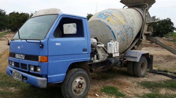 ขายรถโม้ปูนโม้ตรง3.5คิวปั้มได้กิ้นเครือง4BE1มีเอกสารใช้งาน