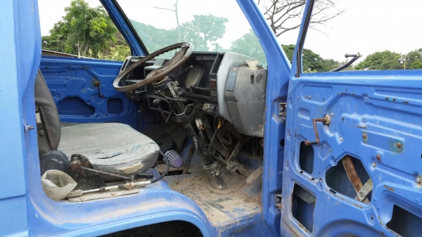 ขายรถโม้ปูนโม้ตรง3.5คิวปั้มได้กิ้นเครือง4BE1มีเอกสารใช้งาน