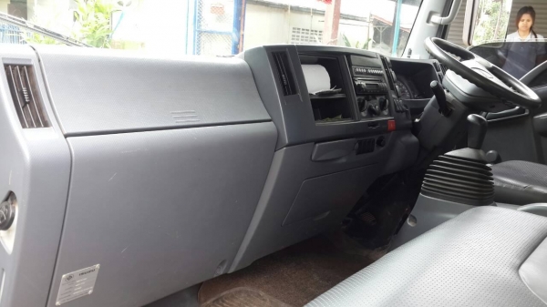 ISUZU  NQR  175 แรงม้า  ปี54  ยาว 5เมตร50