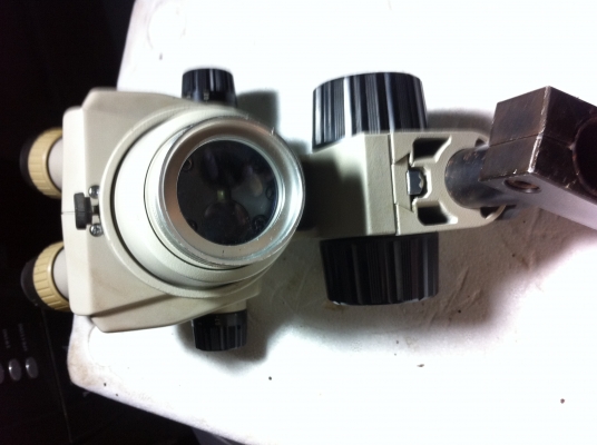 กล้องส่องขยาย Nikon จากญี่ปุ่นแท้ แบบสองตากำลังขยายสูงมองเห็นชัดปรับระยะโพกัสด้วยการหมุนปรับ