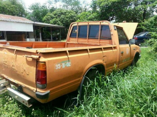 ขายกระบะ Datsun 720 สีส้มแห้งๆ เครื่องเดิม เบนซิล มีทะเบียนครับ