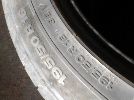 195/50R16 Continental Contact2 มี 2 เส้น TEL.081-427-3941