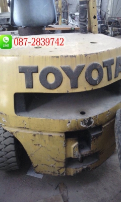 ขายรถโฟคลิพ TOYOTA ขนาดยกได้ 2.5 ตัน