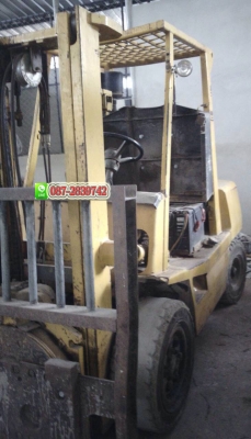 ขายรถโฟคลิพ TOYOTA ขนาดยกได้ 2.5 ตัน