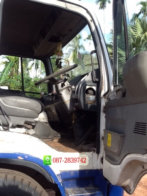 ขายรถบรรทุกพื้นเรียบ 6 ล้อ ขนาดใหญ่