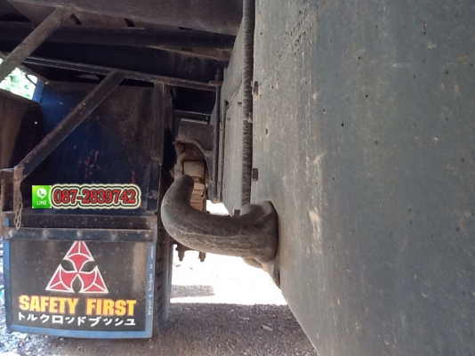 ขายรถบรรทุกพื้นเรียบ 6 ล้อ ขนาดใหญ่