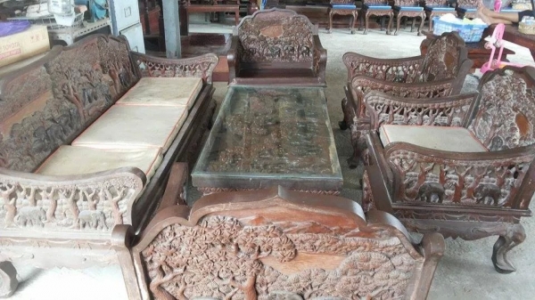 โต๊ะชุด ไม้สักแกะ สวยๆ