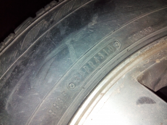 ขายแม็กซ์ขอบ15" 6รูพร้อมยางใหญ่ ราคาถูกๆ ขายแม็กซ์ขอบ15" 6รูพร้อมยางใหญ่ ราคาถูกๆ