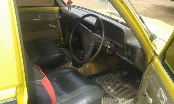 **75,000 บ.ต่อรอง**ขายม้ากระโดด4ขอ TOYOTA LN40 เครื่องเดิมเกียร์เดิม เครื่อง 12R 1.5 เบนซิน เครื่องแน่น แรง ประหยัด เกียร์ดีไม่หลุดไม่หอน ช่วงล่างดี ไม่มีส่าย คัสซีดีเดิมไม่ดาม กระบะพื้นดี ภายในเก๋งสวยคอนโซลเต็ม แผงประตู มือหมุน ครบๆ พ.ธรรมดา แม็ก ยางดี4เ