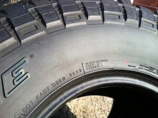 ขายยาง Mud 285 75 r16 สภาพพร้อมใช้ ราคาถูก ขายยาง Mud 285 75 r16 สภาพพร้อมใช้ ราคาถูก